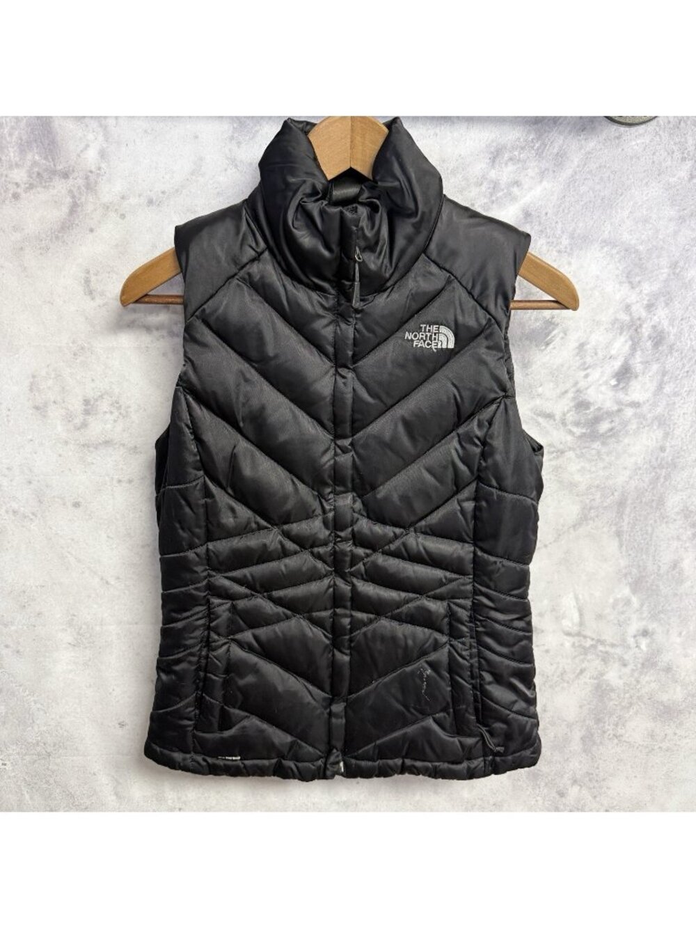 The North Face Womens XS Black 550 Goose Down Vest Chevron Quilted Full Zip F13